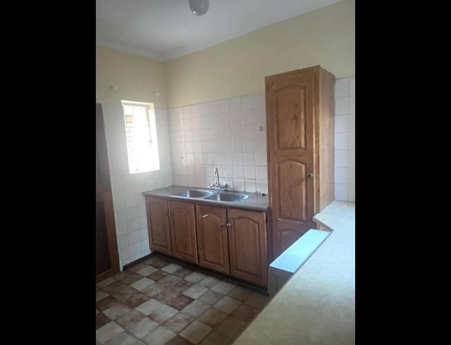 4 BEDROOM PROPERTY TO RENT IN RIVIERA PARK